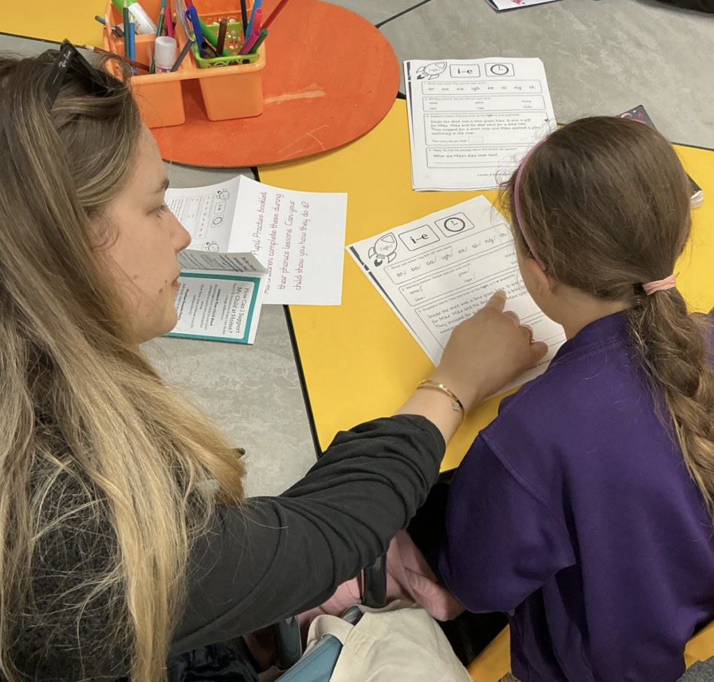 Families Come Together for a Fantastic Phonics Workshop!